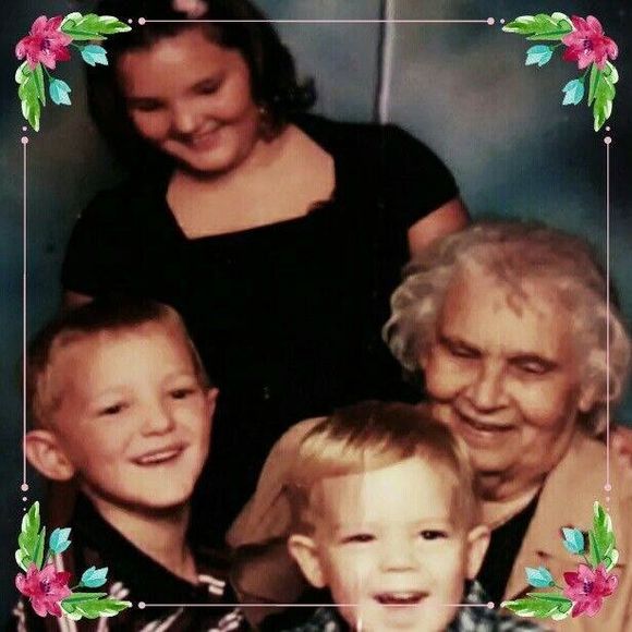 Meet your Posher, Kira may - Picture 1 of 1